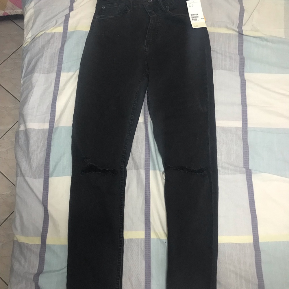 H&M dark gray Ripped Jeans - Picture 3 of 4